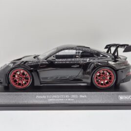 Minichamps 1.18 Porsche 911 992 GT3 RS 2023  Black / red ( 153 062240 )