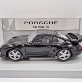 UT Models 1.18 Porsche 911 ( 996 ) 2002  Black colour
