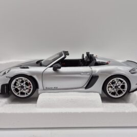 Norev Models 1.18 Porsche 718 Spyder RS 2023 Weissach pack Silver metallic colour (187270 )