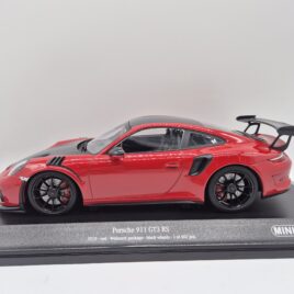 Minichamps 1.18 Porsche 911 991.2 GT3 RS 2019  Red colour / Weissach ( 155 068230 )