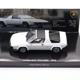 MINICHAMPS 1.43 Lamborghini Silhouette 1976 white ( 436 103620 )