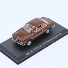 DETAIL CARS 1.43  ALFA ROMEO giulietta 1300 junior 1969 coupe  brown color ( ART 443 )