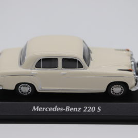 MINICHAMPS MAXICHAMPS 1.43 MERCEDES BENZ 220 S  1956  WHITE COLOR  ( 940 033000 )