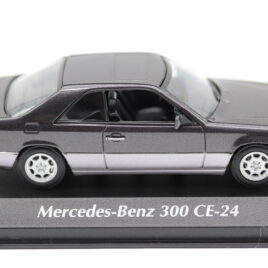 MINICHAMPS MAXICHAMPS 1.43 Mercedes Benz 300 CE 1991 Purple metallic over silver ( 940 037020 )