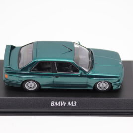 Maxichamps Minichamps 1.43 BMW ( E30 ) M3 1987  Green metallic colour ( 940 020304 )
