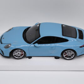 MINICHAMPS 1.18 PORSCHE 911 GT3 TOURING 2018  Blue colour  ( 110 067420 )