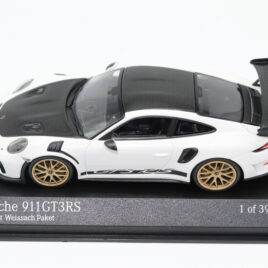 MINICHAMPS  1.43 PORSCHE 911 ( 991.2 ) GT3 RS 2018  Weissach Package  White colour with gold wheels ( 410 067022 )