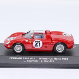 IXO 1.43 Ferrari 250P #21 car  1963 Le Mans winner   Drivers: L.Scarfiotti – L.Bandini  ( LM1963 )