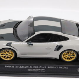 MINICHAMPS 1.18 Porsche 911 ( 991.2 ) GT2 RS 2018  Weissach Package  Chalk grey with gold wheels  Limited edition only 300 made ( 155 068304 )