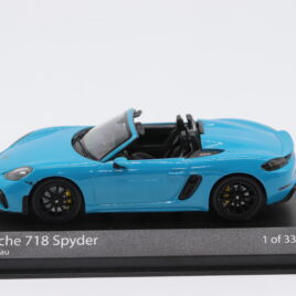 Minichamps 1.43 Porsche 718 Spyder  Miami blue colour ( 410 067700 )