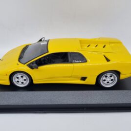 MINICHAMPS 1.43 Lamborghini Diablo 1994 Yellow colour ( 940 103571 )
