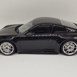 Minichamps 1.18 Porsche 911 992 GT3 Touring 2022 Black colour / silver wheels ( 117 069020 )