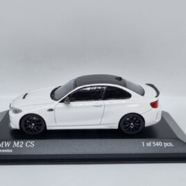 MINICHAMPS 1.43 BMW M2 CSL 2020 White with black wheels ( 410 021021 )