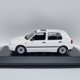 Minichamps Maxichamps 1.43 VW Volkswagen Golf III 1997 White colour ( 940 055500 )