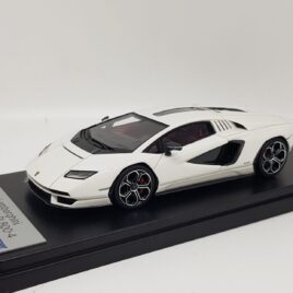 Looksmart models 1.43 Lamborghini Countach LPi 800-4 Bianco Siderale white ( LS529A )