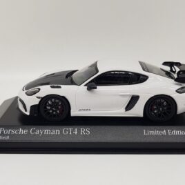 Minichamps 1.43 Porsche 718 Cayman ( 982 ) GT4 RS 2021 White colour ( 413 069709 )