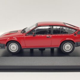 Minichamps Maxichamps 1.43 Alfa Romeo GTV 6 1983 Red color ( 940 120140 )