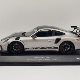 Minichamps 1.18 Porsche 911 (991.2) GT3 RS Silver color with side wording Weissach package ( 155 068229 )