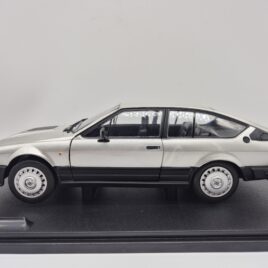 Solido 1.18 Alfa Romeo GTV6  Silver colour ( S1802307 )